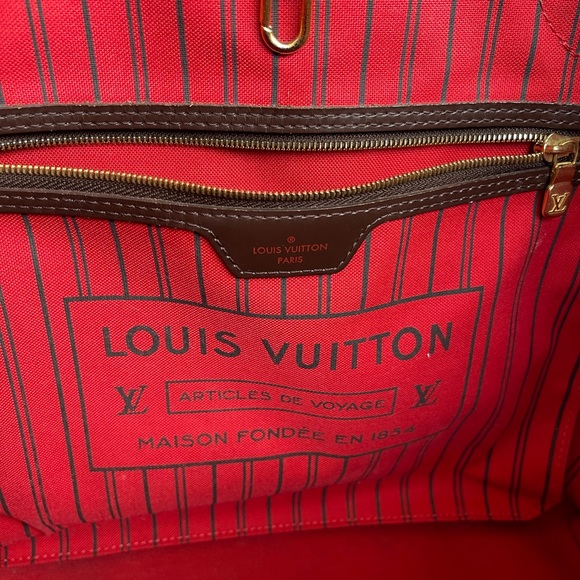 Louis Vuitton Neverfull MM | Damier Ebene exterior, Cherry interior - Picture 5 of 12